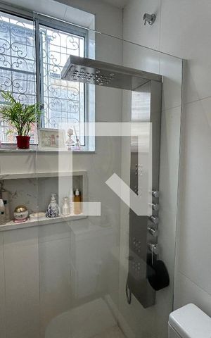 Casa à venda com 84m², 3 quartos e 1 vagaDetalhe do banheiro
