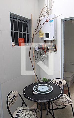 Casa à venda com 84m², 3 quartos e 1 vagaÁrea comum