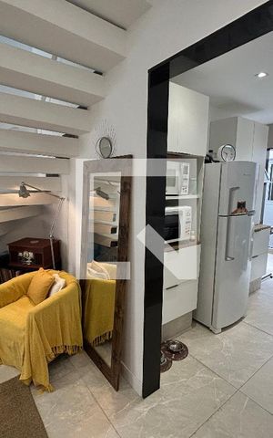 Casa à venda com 84m², 3 quartos e 1 vagaSala