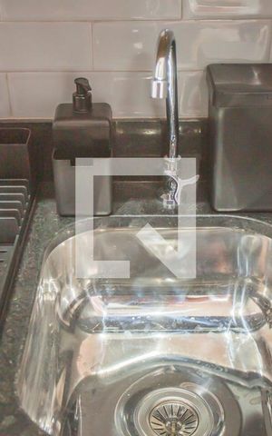 Apartamento à venda com 28m², 1 quarto e sem vaga Apartamento à venda com 28m², 1 quarto e sem vagaSala / Cozinha