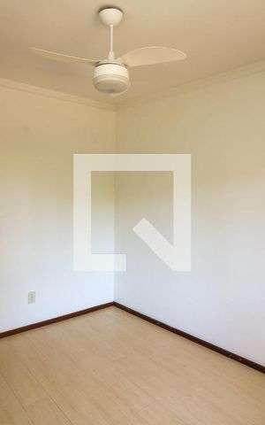 Casa à venda com 180m², 4 quartos e 2 vagas Casa à venda com 180m², 4 quartos e 2 vagasQuarto 2