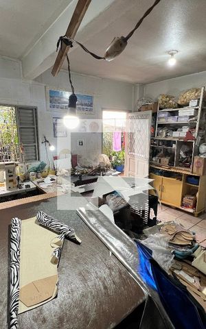 Casa à venda com 160m², 4 quartos e 3 vagas Casa à venda com 160m², 4 quartos e 3 vagasQuarto de Serviço