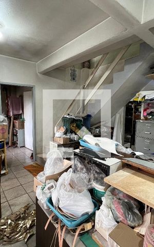 Casa à venda com 160m², 4 quartos e 3 vagas Casa à venda com 160m², 4 quartos e 3 vagasQuarto de Serviço