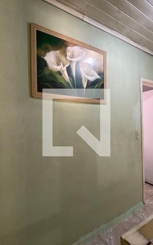 Casa à venda com 160m², 4 quartos e 3 vagas Casa à venda com 160m², 4 quartos e 3 vagasCorredor