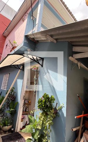 Casa à venda com 160m², 4 quartos e 3 vagas Casa à venda com 160m², 4 quartos e 3 vagasÁrea comum