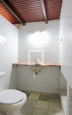 Casa de condomínio à venda com 400m², 5 quartos e 2 vagas Casa de condomínio à venda com 400m², 5 quartos e 2 vagasLavabo
