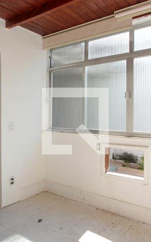 Casa de condomínio à venda com 400m², 5 quartos e 2 vagas Casa de condomínio à venda com 400m², 5 quartos e 2 vagasQuarto 1