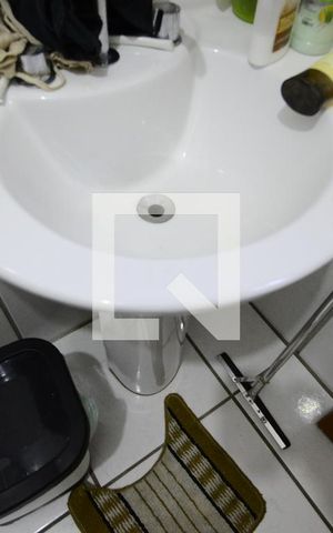Casa à venda com 180m², 4 quartos e 10 vagasBanheiro da Suíte 2