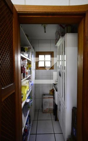 Casa à venda com 180m², 4 quartos e 10 vagasCozinha