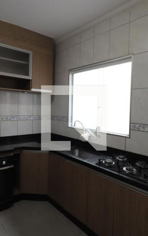 Casa de condomínio à venda com 56m², 2 quartos e 1 vagaCozinha