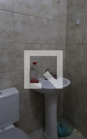 Casa de condomínio à venda com 56m², 2 quartos e 1 vagaBanheiro