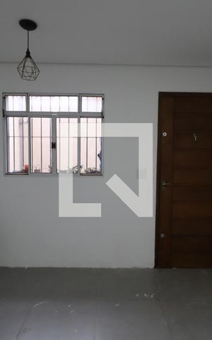 Casa de condomínio à venda com 56m², 2 quartos e 1 vagaSala