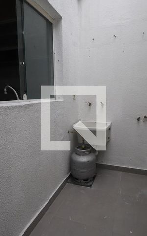 Casa de condomínio à venda com 56m², 2 quartos e 1 vagaÁrea de Serviço