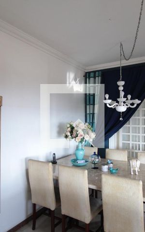 Casa à venda com 551m², 5 quartos e 6 vagasCopa