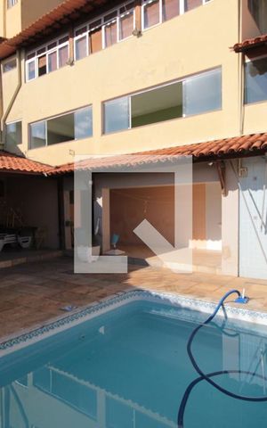 Casa à venda com 551m², 5 quartos e 6 vagasPiscina