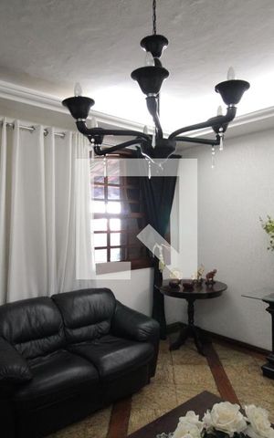 Casa à venda com 551m², 5 quartos e 6 vagasSala de Estar