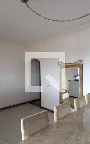 Casa à venda com 551m², 5 quartos e 6 vagasCopa