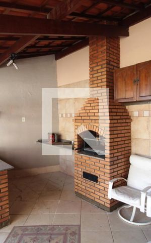 Casa à venda com 551m², 5 quartos e 6 vagasÁrea Gourmet