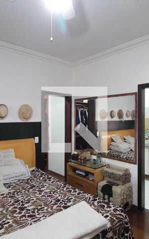Casa à venda com 551m², 5 quartos e 6 vagasSuite 1