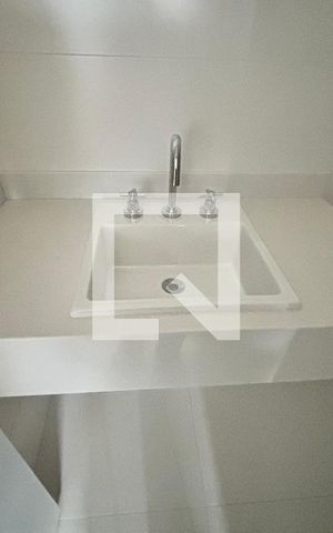 Apartamento à venda com 54m², 1 quarto e 2 vagas Apartamento à venda com 54m², 1 quarto e 2 vagasBanheiro da Suíte
