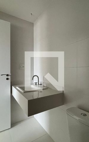 Apartamento à venda com 54m², 1 quarto e 2 vagas Apartamento à venda com 54m², 1 quarto e 2 vagasBanheiro da Suíte