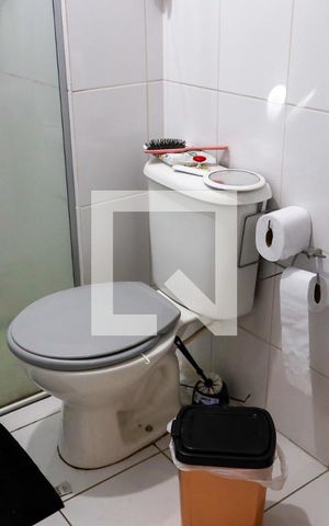 Apartamento à venda com 51m², 2 quartos e 1 vaga Apartamento à venda com 51m², 2 quartos e 1 vagaBanheiro