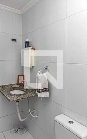 Casa à venda com 359m², 7 quartos e 4 vagas Casa à venda com 359m², 7 quartos e 4 vagasBanheiro 2 (Casa 1)