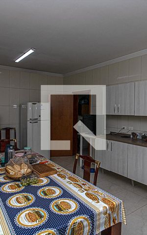Casa à venda com 359m², 7 quartos e 4 vagas Casa à venda com 359m², 7 quartos e 4 vagasCozinha (Casa 1)