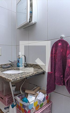 Casa à venda com 359m², 7 quartos e 4 vagas Casa à venda com 359m², 7 quartos e 4 vagasBanheiro Social (Casa 3)