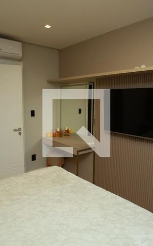 Casa de condomínio à venda com 210m², 4 quartos e 4 vagas Casa de condomínio à venda com 210m², 4 quartos e 4 vagasSuíte 2