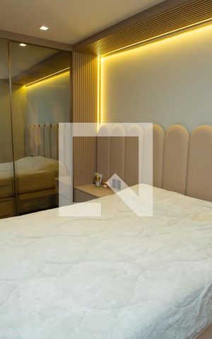 Casa de condomínio à venda com 210m², 4 quartos e 4 vagas Casa de condomínio à venda com 210m², 4 quartos e 4 vagasSuíte 2