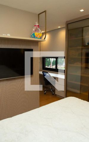 Casa de condomínio à venda com 210m², 4 quartos e 4 vagas Casa de condomínio à venda com 210m², 4 quartos e 4 vagasSuíte 2