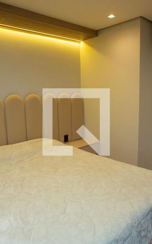 Casa de condomínio à venda com 210m², 4 quartos e 4 vagas Casa de condomínio à venda com 210m², 4 quartos e 4 vagasSuíte 2