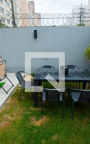 Casa de condomínio à venda com 210m², 4 quartos e 4 vagas Casa de condomínio à venda com 210m², 4 quartos e 4 vagasÁrea de lazer