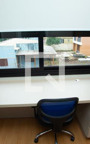 Casa de condomínio à venda com 210m², 4 quartos e 4 vagas Casa de condomínio à venda com 210m², 4 quartos e 4 vagasSuíte 2