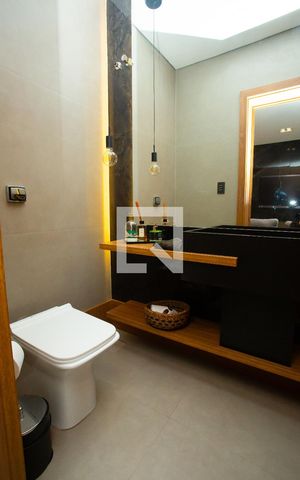 Casa de condomínio à venda com 210m², 4 quartos e 4 vagas Casa de condomínio à venda com 210m², 4 quartos e 4 vagasLavabo