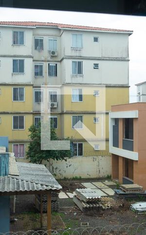 Casa de condomínio à venda com 210m², 4 quartos e 4 vagas Casa de condomínio à venda com 210m², 4 quartos e 4 vagasVista da suíte 2