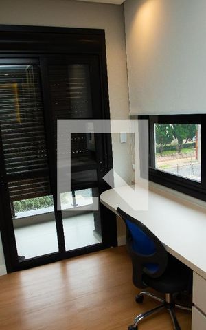 Casa de condomínio à venda com 210m², 4 quartos e 4 vagas Casa de condomínio à venda com 210m², 4 quartos e 4 vagasSuíte 2