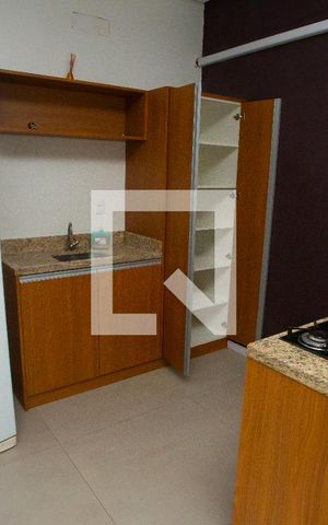 Casa de condomínio à venda com 210m², 4 quartos e 4 vagas Casa de condomínio à venda com 210m², 4 quartos e 4 vagasÁrea comum - Salão de festas