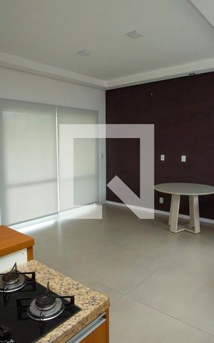 Casa de condomínio à venda com 210m², 4 quartos e 4 vagas Casa de condomínio à venda com 210m², 4 quartos e 4 vagasÁrea comum - Salão de festas