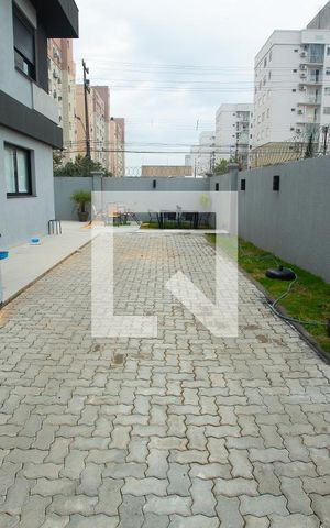 Casa de condomínio à venda com 210m², 4 quartos e 4 vagas Casa de condomínio à venda com 210m², 4 quartos e 4 vagasVaga de estacionamento