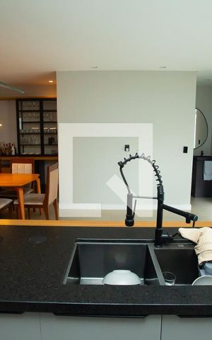 Casa de condomínio à venda com 210m², 4 quartos e 4 vagas Casa de condomínio à venda com 210m², 4 quartos e 4 vagasCozinha