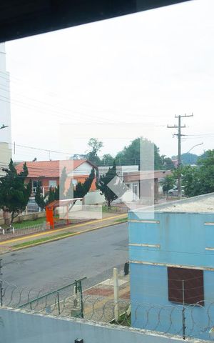 Casa de condomínio à venda com 210m², 4 quartos e 4 vagas Casa de condomínio à venda com 210m², 4 quartos e 4 vagasVista da suíte 2
