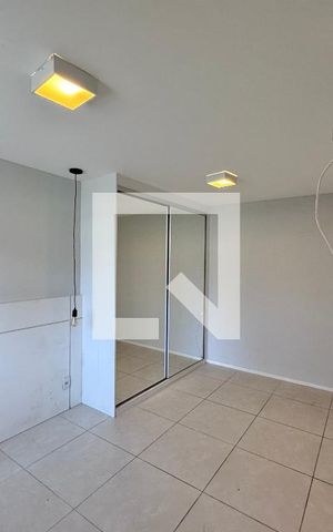 Apartamento à venda com 112m², 2 quartos e 1 vaga Apartamento à venda com 112m², 2 quartos e 1 vagaSuite 2