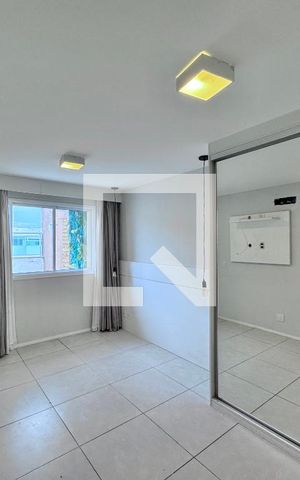 Apartamento à venda com 112m², 2 quartos e 1 vaga Apartamento à venda com 112m², 2 quartos e 1 vagaSuite 2