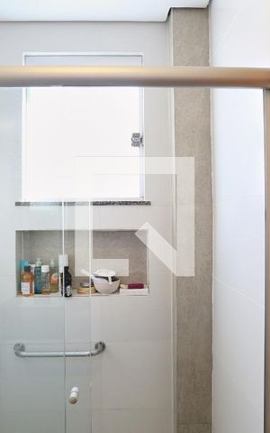 Apartamento à venda com 112m², 3 quartos e 2 vagas Apartamento à venda com 112m², 3 quartos e 2 vagasBanheiro da Suíte 1