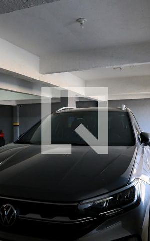 Apartamento à venda com 112m², 3 quartos e 2 vagas Apartamento à venda com 112m², 3 quartos e 2 vagasÁrea Comum - Estacionamento