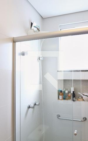 Apartamento à venda com 112m², 3 quartos e 2 vagas Apartamento à venda com 112m², 3 quartos e 2 vagasBanheiro da Suíte 1