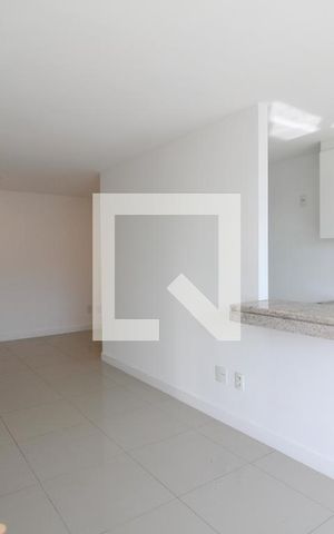 Apartamento para alugar com 82m², 2 quartos e 1 vagaSala