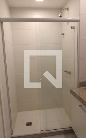 Apartamento para alugar com 82m², 2 quartos e 1 vagaSuíte 1 - Banheiro
